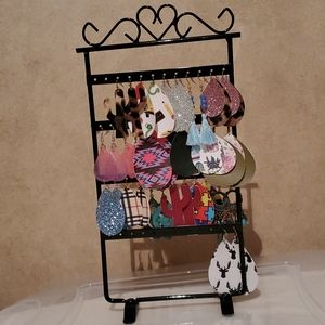 Earrings holder